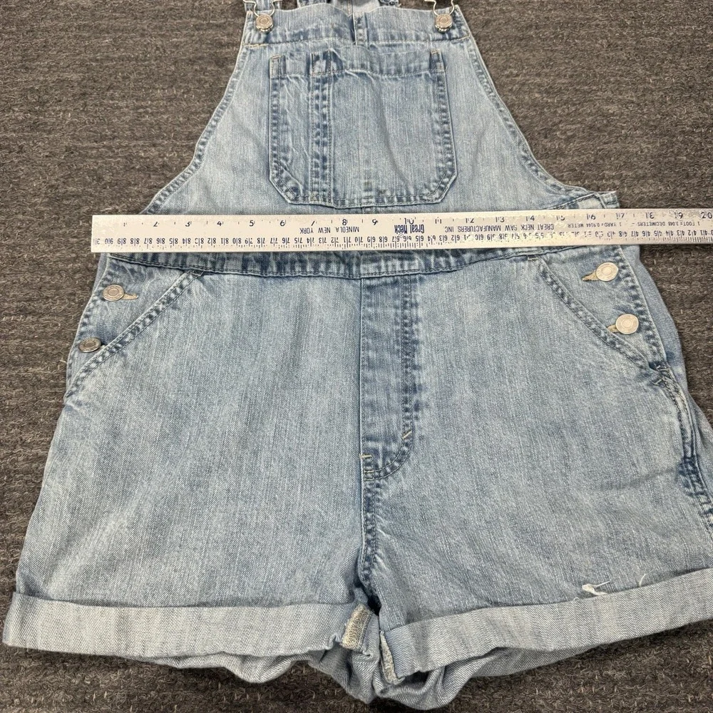 Gap Denim Bib Shortalls Women Medium Blue 100% Cotton Garden Cuffed Cut Off FLAW